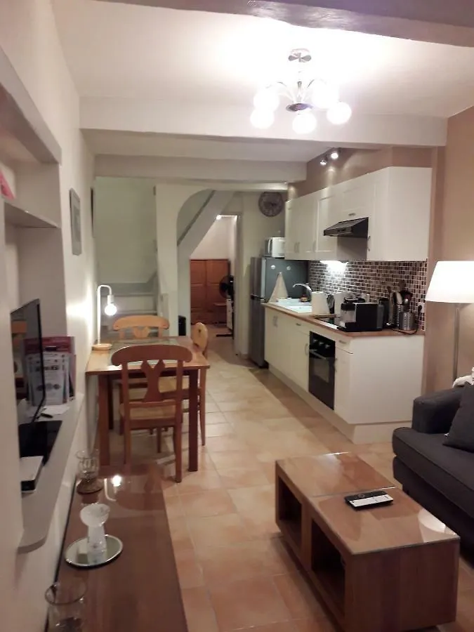 Maison De Village Bagnols-en-Foret 0*,  France